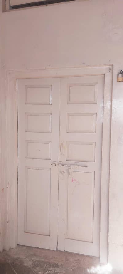 Diyarbakir Ki Lakdi K 2 Adad Darwazay