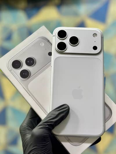 Iphone 17 pro max 256  Non active Sim