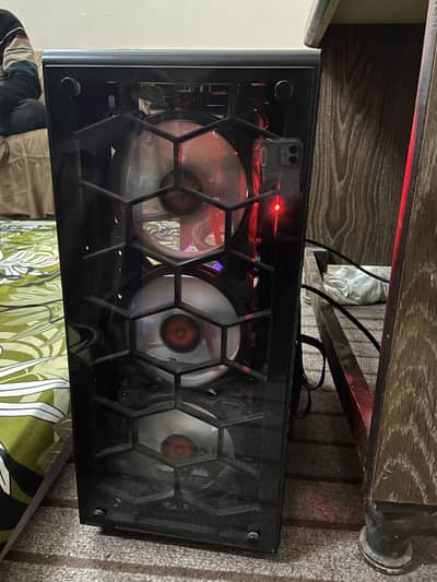 Ryzen 5 3600- Tomawahk B450- Rx 5700XT Sapphire Nitro+