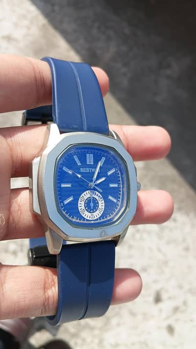 New Watch 10/10 With Magnet Lock Adjustable