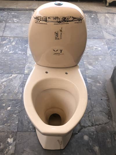 Look Master Ceramics English Commode  NEW (Unused)