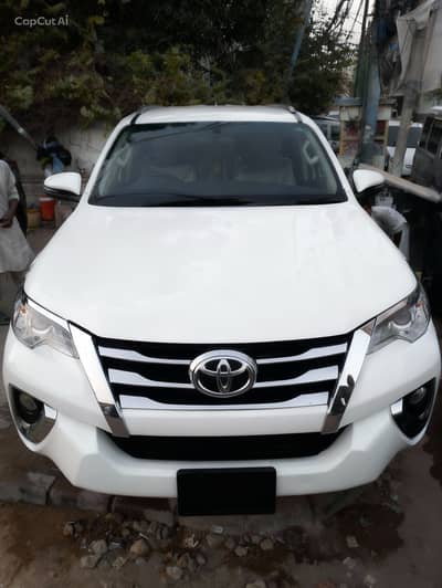 Toyota Fortuner G variant petrol 4x2 VIP condition