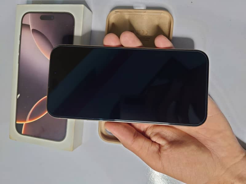 iPhone 16 pro max desert titanium 4