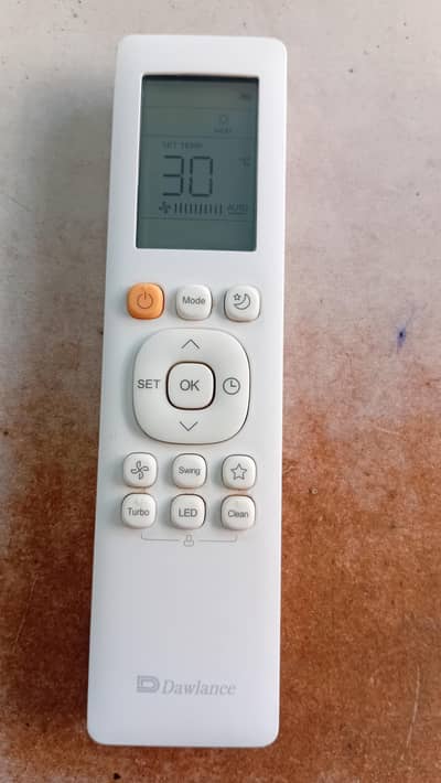 1 years old inverter ac dawlance  1 ton  new condation