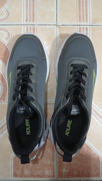 shoes / sneakers for sale / shoes for sale