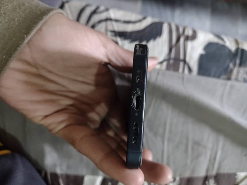 iPhone 13 with box 3