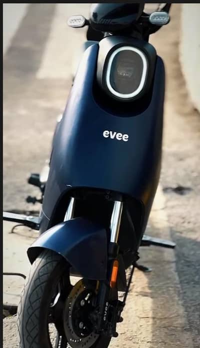 Evee Scooty For Sale . 10/9 Condition