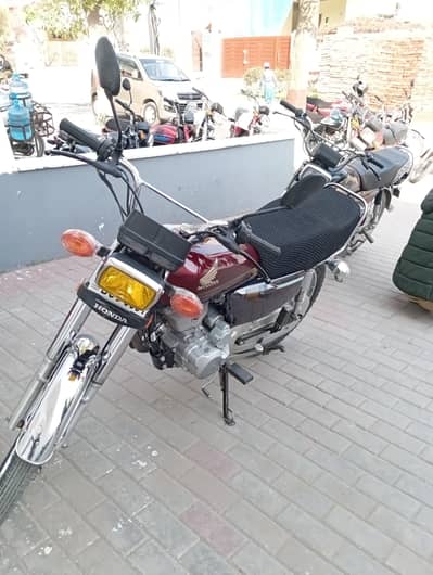 Honda CG 125 Special edition Brand New Condition in Wapda town LHR