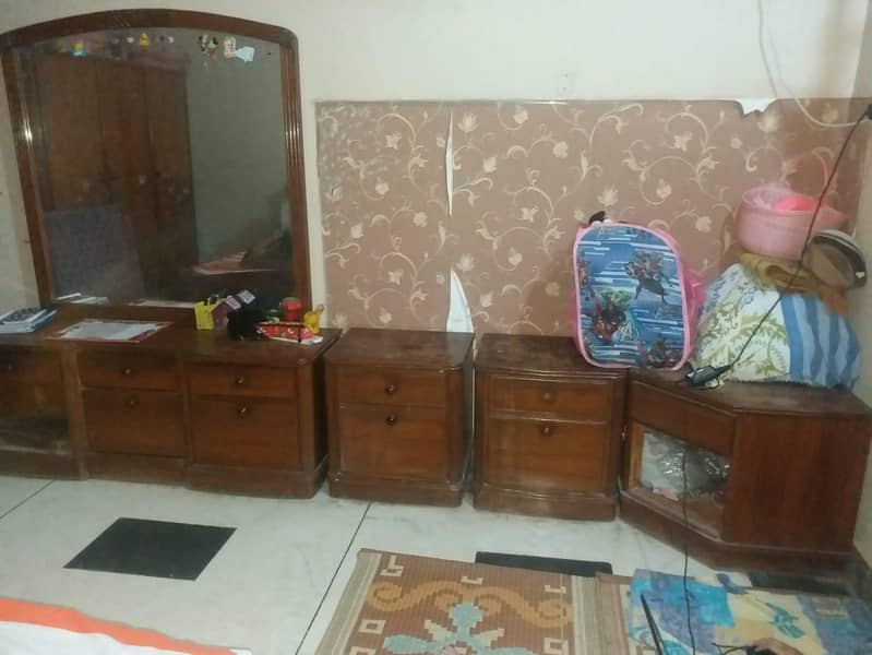 Dressing table and Dividers 0