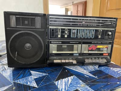 Antique Radio Brand New Condition