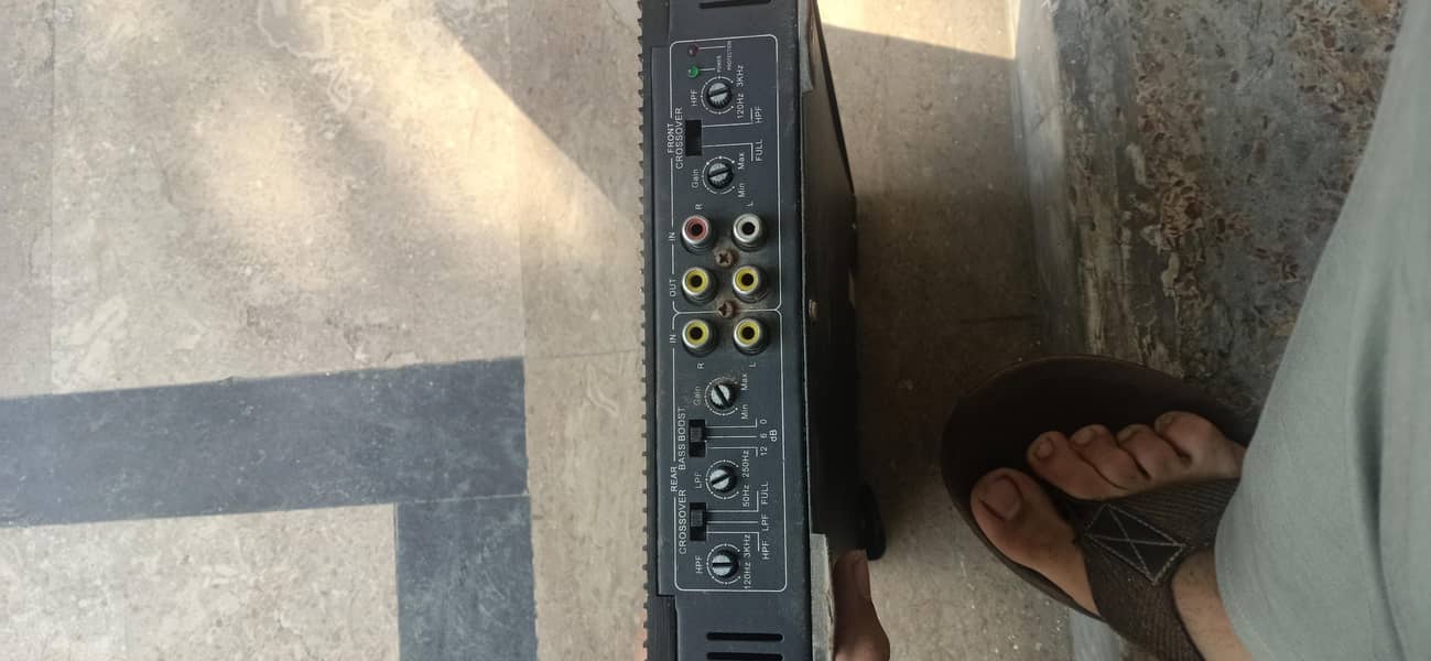 FULL BASE CAR AMPLIFIER 0