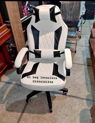 Gaming chair/chair/office chair/executive chair/revolving/staff chair