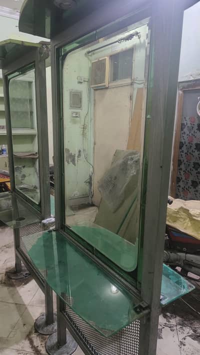 Beauty Saloon Sitting Rack mirror