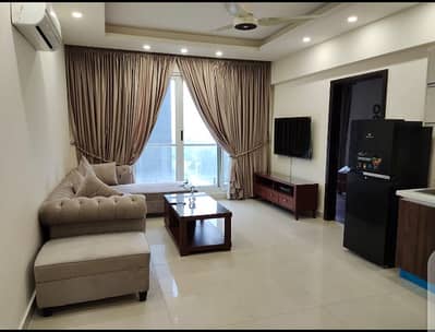 Elysium Mall 1BHK lavish Corner view apartment available on rent for daily and weekly basis