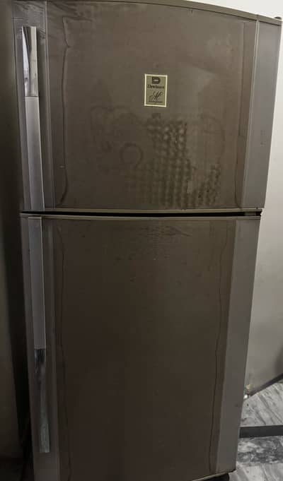 Dawlance fridge up for sale