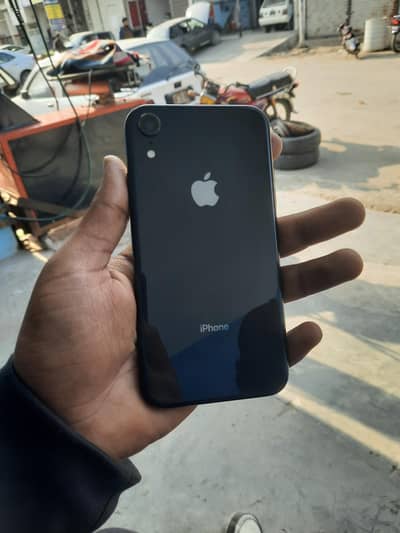 iphone XR Non PTA 64Gb Factory Unlock Exchange Possible