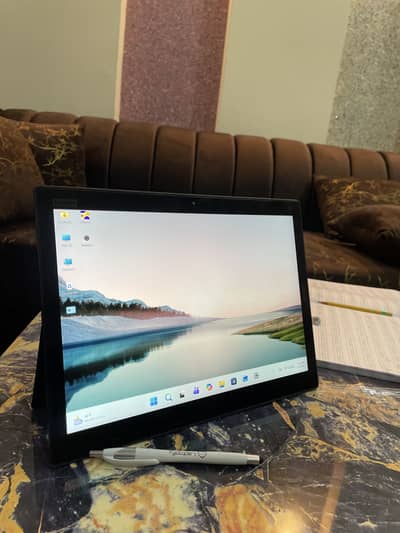 Lenovo thinkpad core i5 8th gen 8/256 SSD