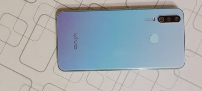 Vivo y17