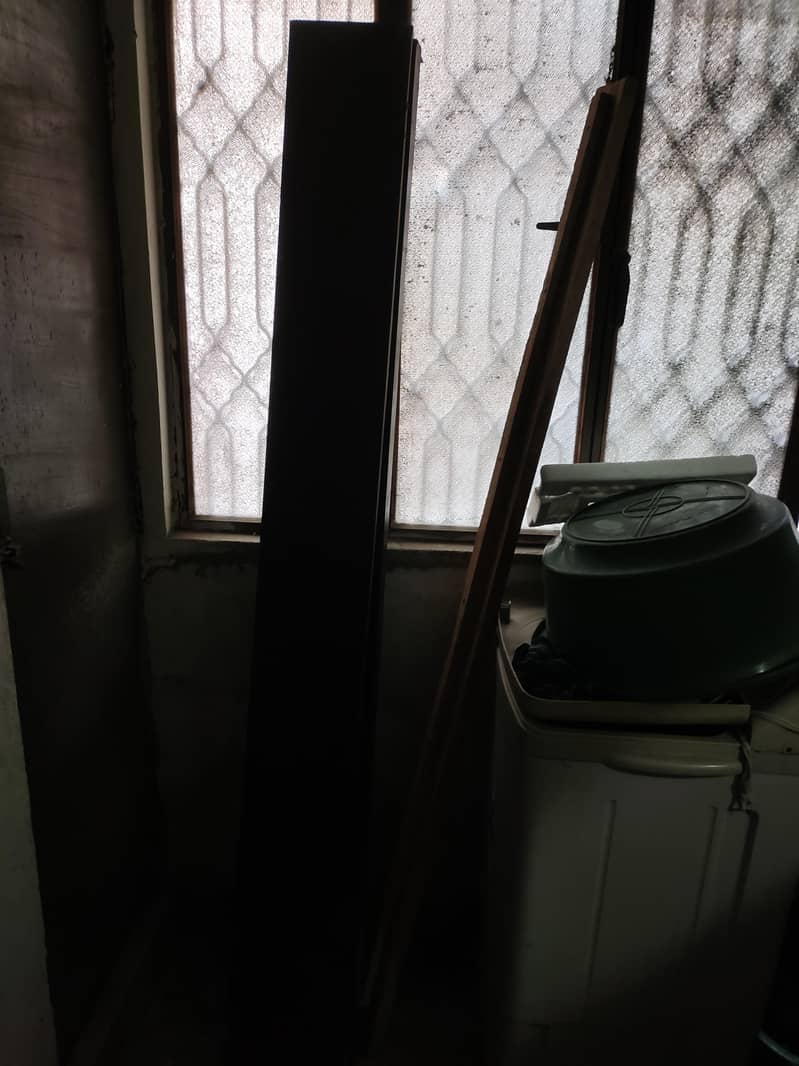 bed. two side table. . . . . . 1