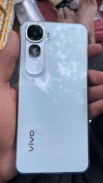 vivo y 400 White colour