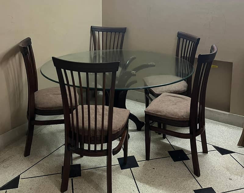 Dining table set 0