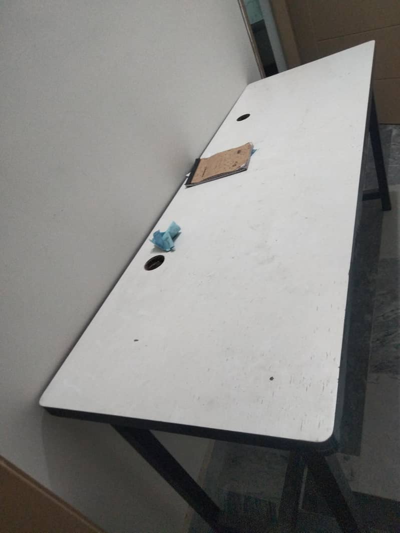 computer  table 3