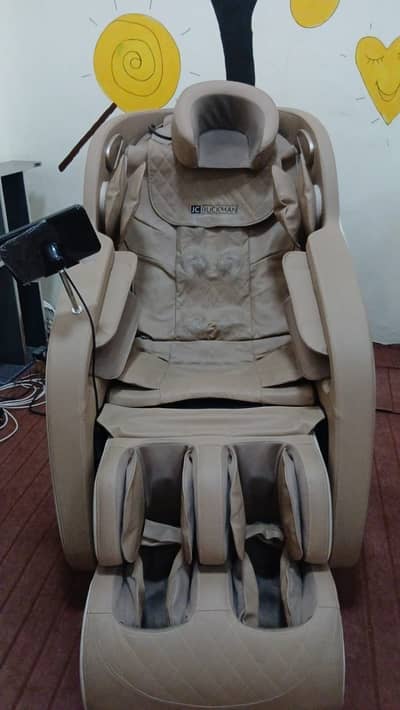 JC Buckman Premium Luxury Massage Chair – Excellent Condition