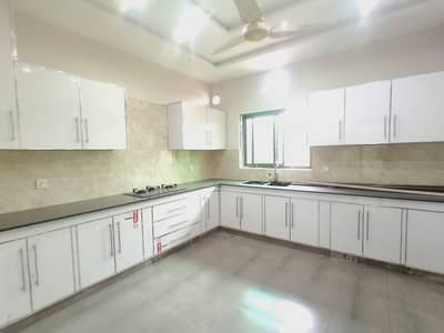 1 Kanal House For Rent i DHA Lahore Phase 3 Near Beaconhouse School