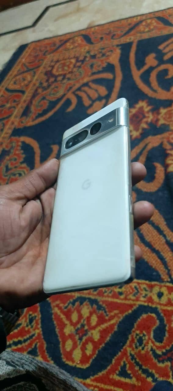  Google Pixel 7 Pro 5