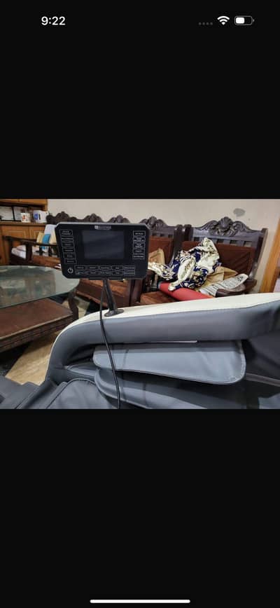 JC buckman massaging chair