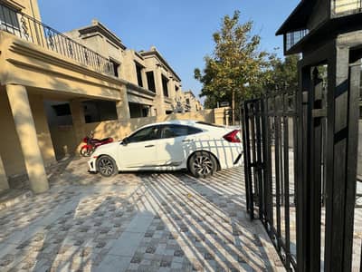 12 Marla Beautiful House For Sale in Royal Residencia Lahore.