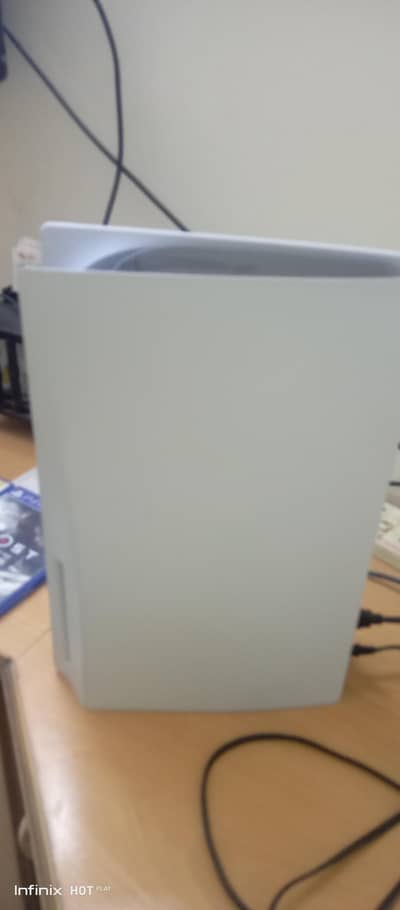 PS5 Fat disc edition with 3 PS4 disc kindly read the description