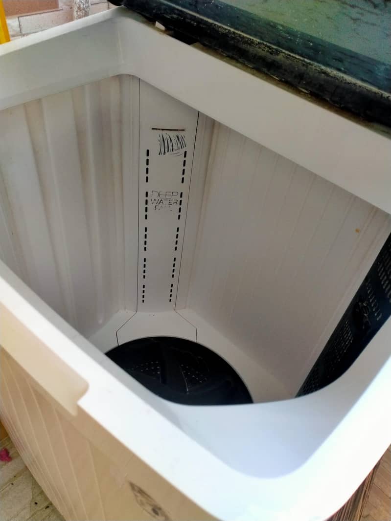Dawlance Washing Machine 1