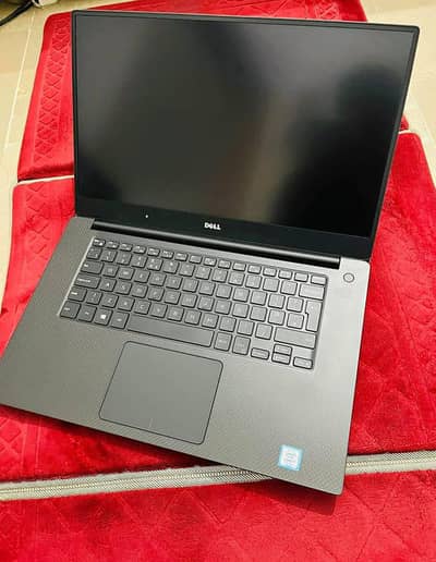 Dell precision 5520 Core i7 7th generation