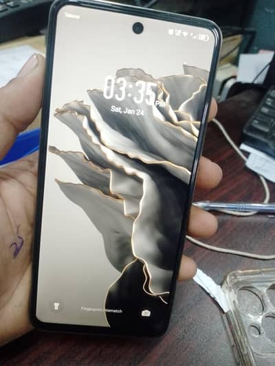 only mobile 8+8 ram.   128gb rom