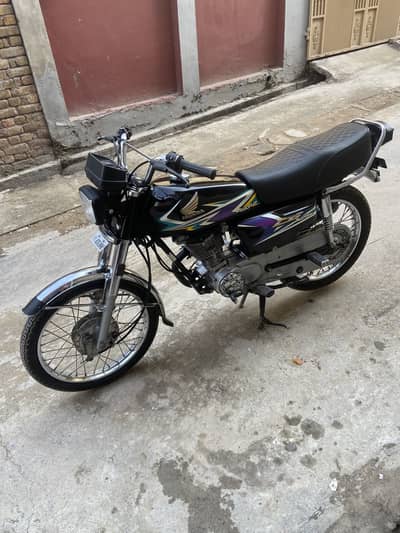 honda 125 2020 model  all punjab number on my name