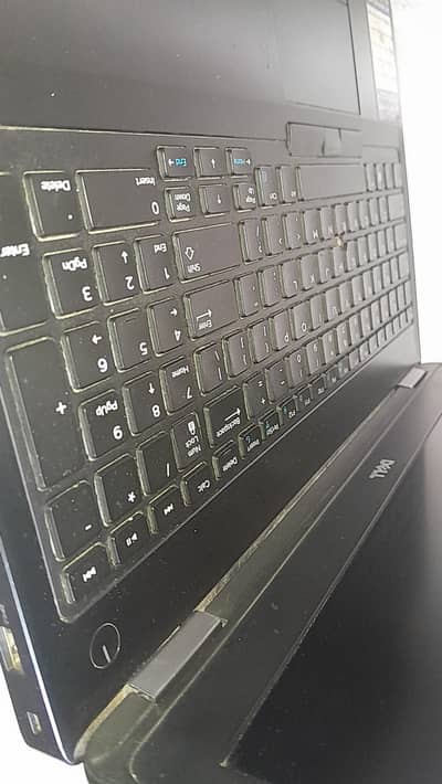 DELL laptop 5570 6th generation dual hard working