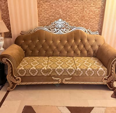 Crown style sofa set 3 2 1