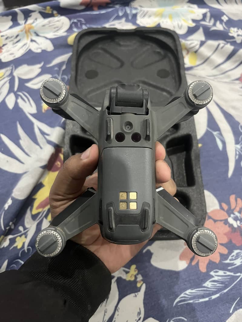 DJI spark drone in perfect condition with extra wings - Drones - 1110697690