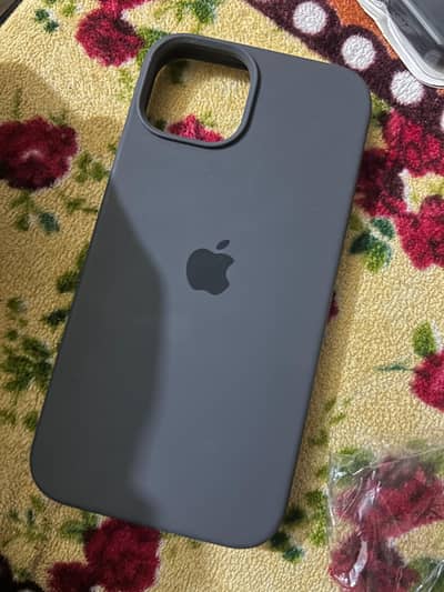 iPhone 13/14/15 premium silicone case in grey color