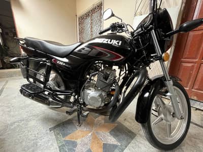 Suzuki 110 black
