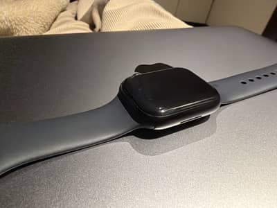 Apple watch series 8 45mm