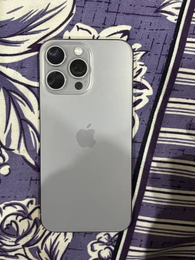 Iphone 15 pro max with box
