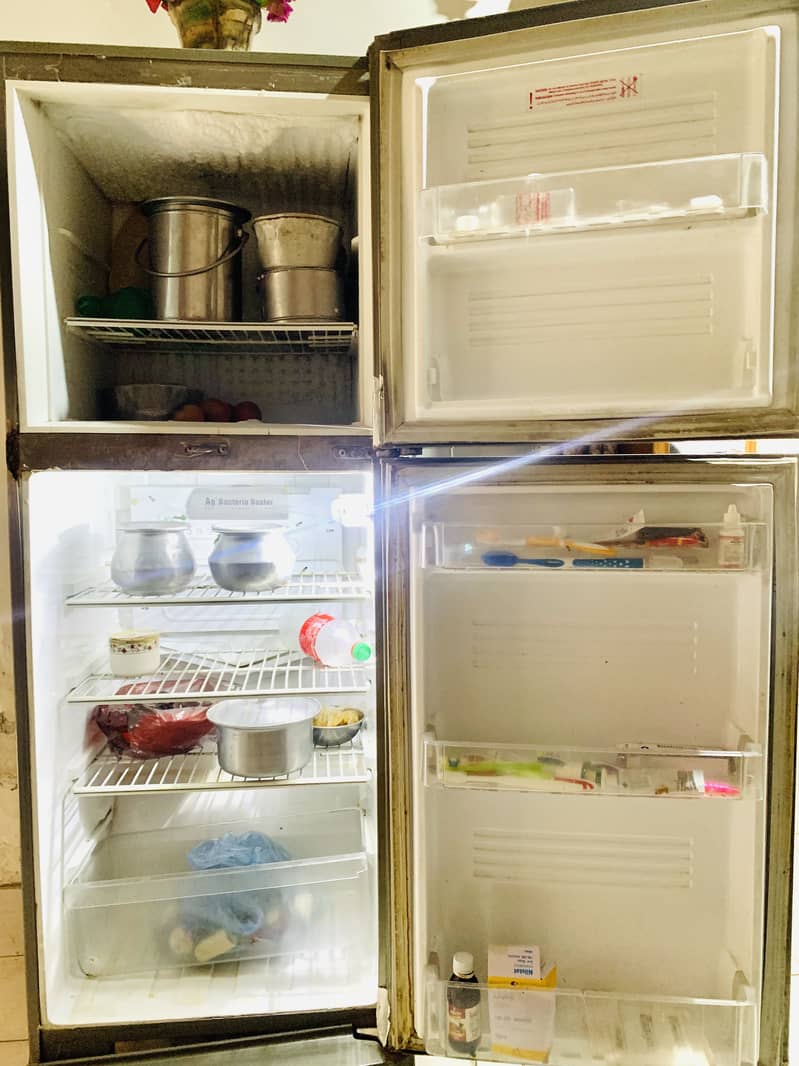 Pel Refrigerator ( kotsamba) inculuded 1k delevry Charges 1