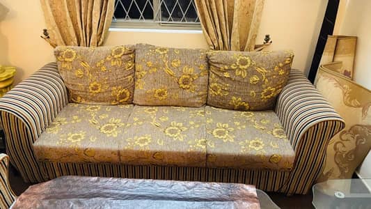 Sofa set| 5 seater sofa| table with sofa| sofa with table