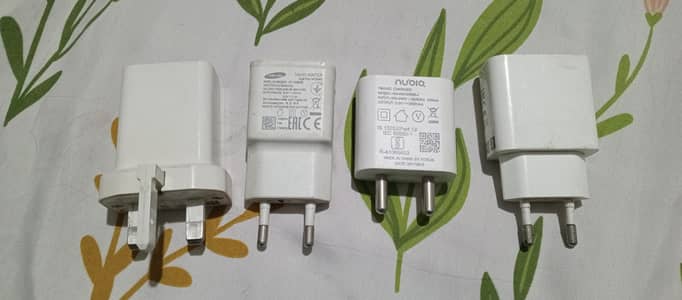 Original charger.    2 Ampare