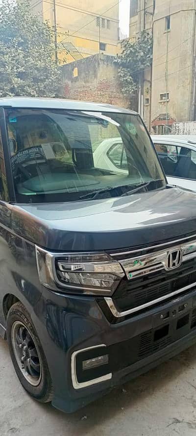 HONDA N BOX CUSTOM 2022 MODEL .