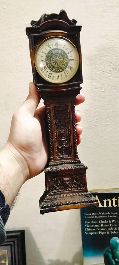 Paico clock grandfather made in great Britain hand winding