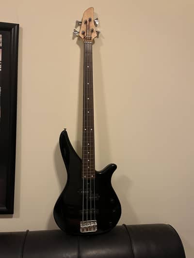 Yamaha Bass Guitar - RBX-170 just like new