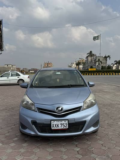Toyota vitz 2013 model